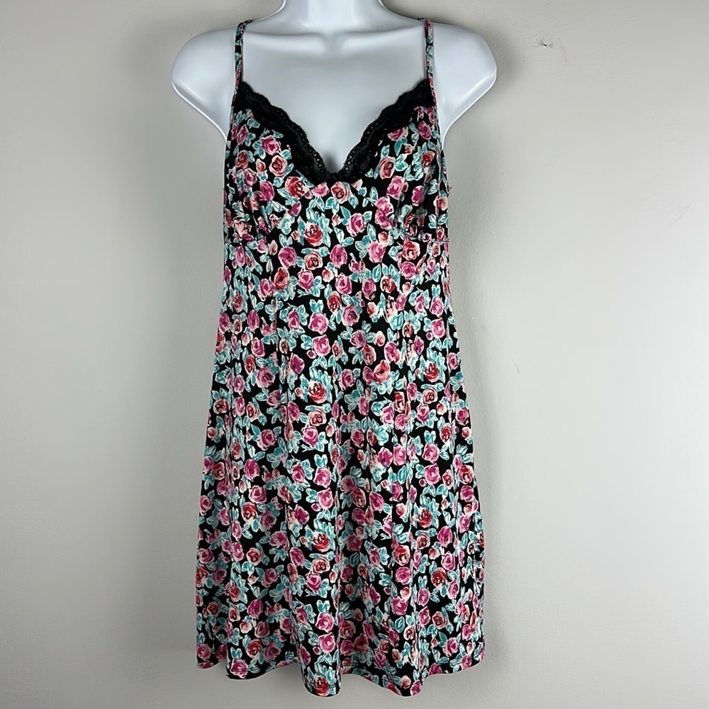 Secret Treasures Lace Floral Adjustable Strap Relaxed Fit S 4/6 Summer Nightgown